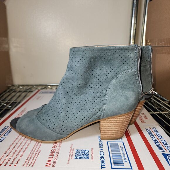 Franco Sarto Sandals Womens 8 Bohemian Blue Leather Peep Toe Heels - GOOD - Picture 9 of 11